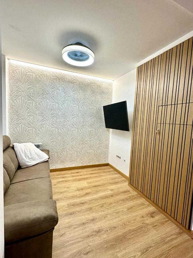 La Isla De Perez Galdos Apartment Logrono Exterior photo